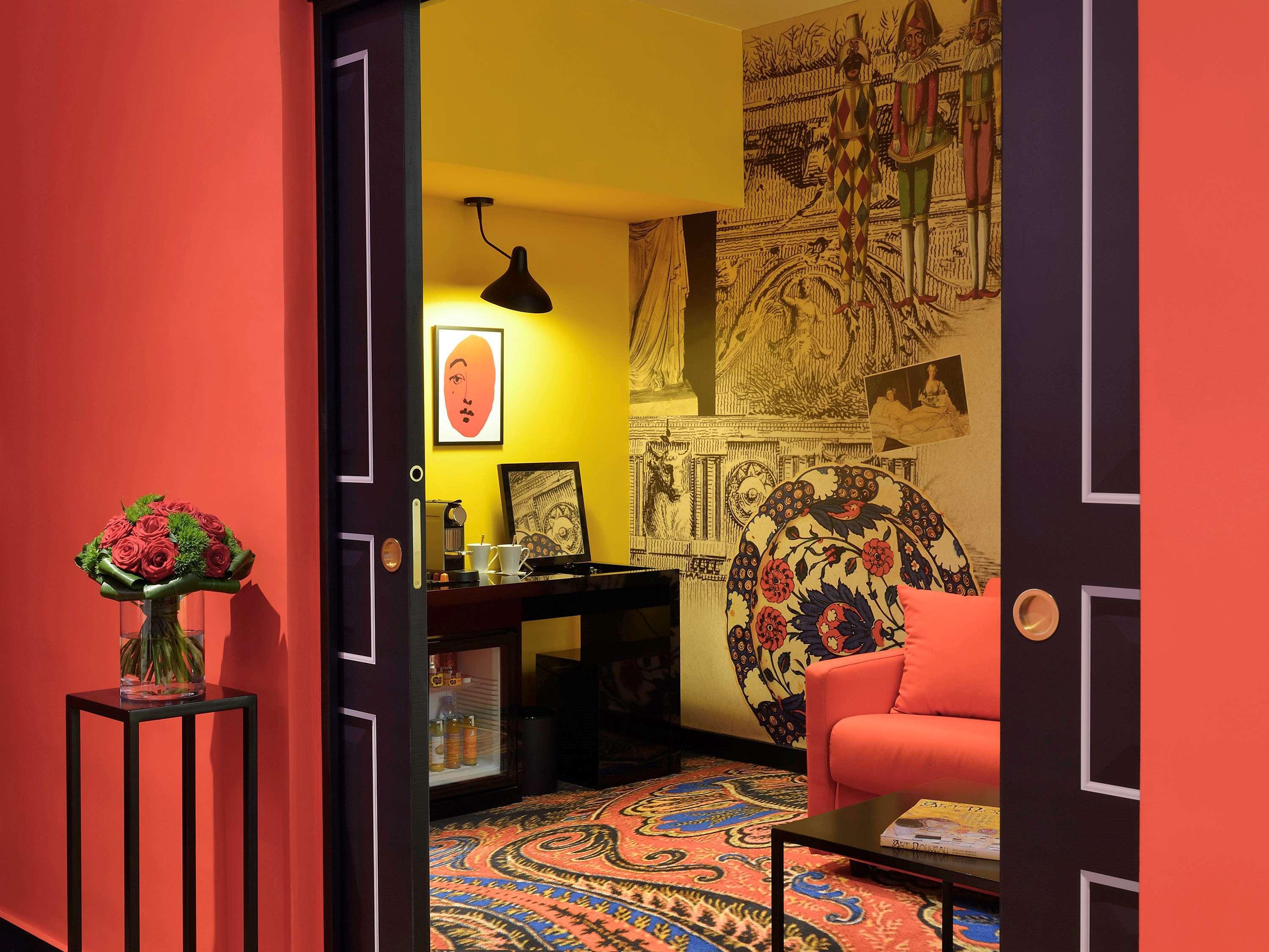 Hôtel&Spa Jules César Arles - MGallery Hotel Collection Esterno foto Interior of the hotel
