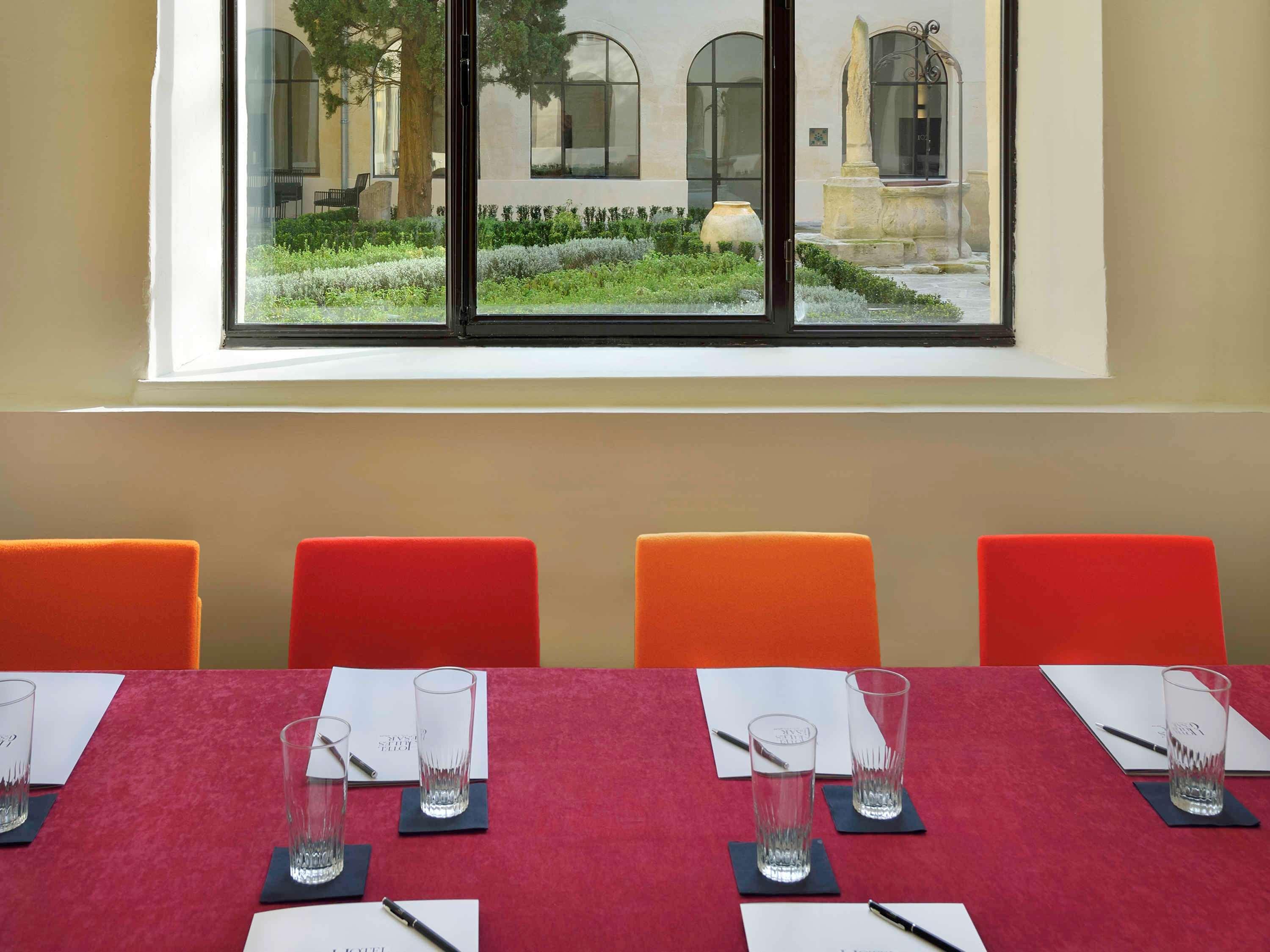 Hôtel&Spa Jules César Arles - MGallery Hotel Collection Esterno foto Meeting room