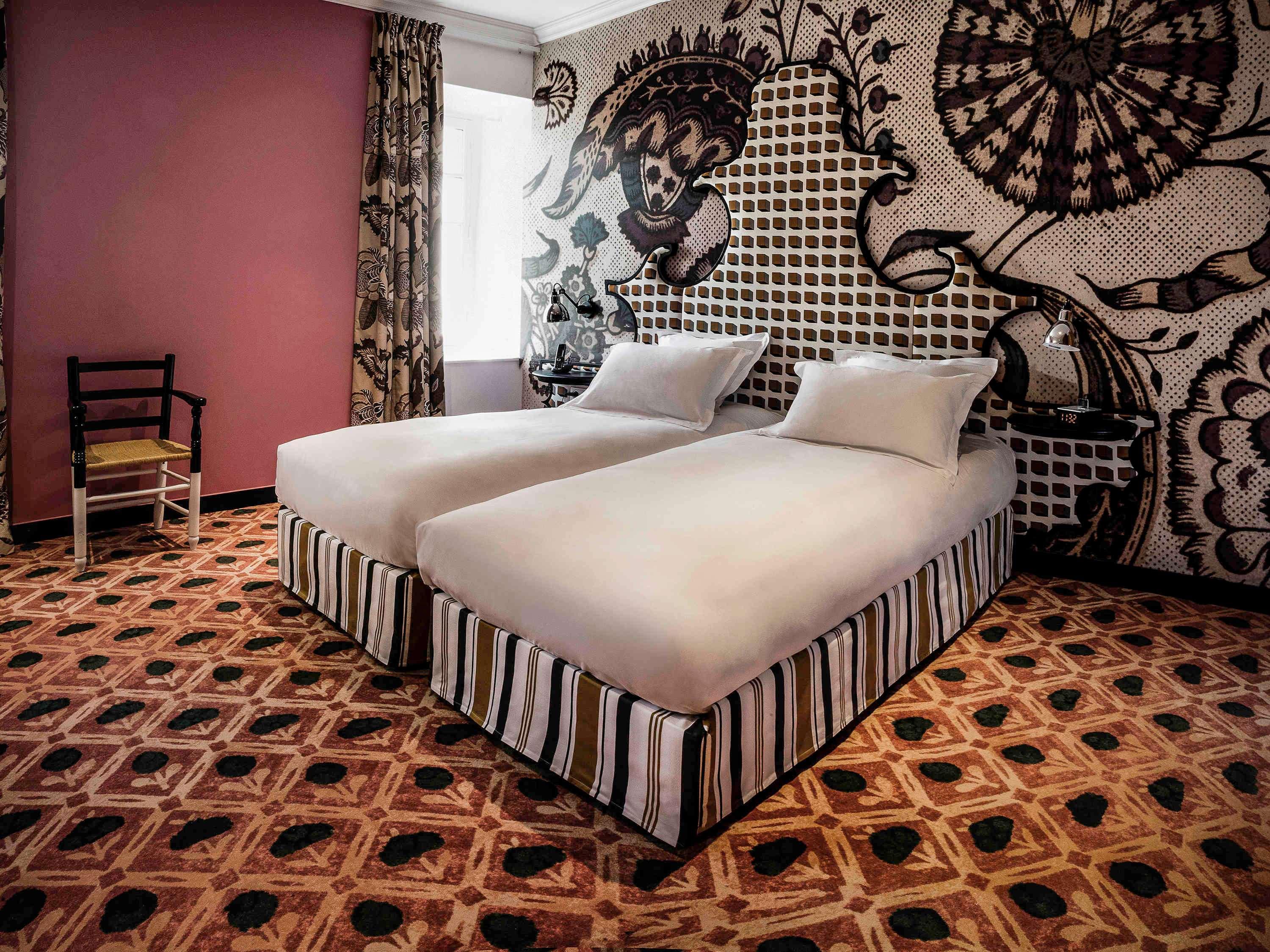 Hôtel&Spa Jules César Arles - MGallery Hotel Collection Esterno foto A room at the hotel