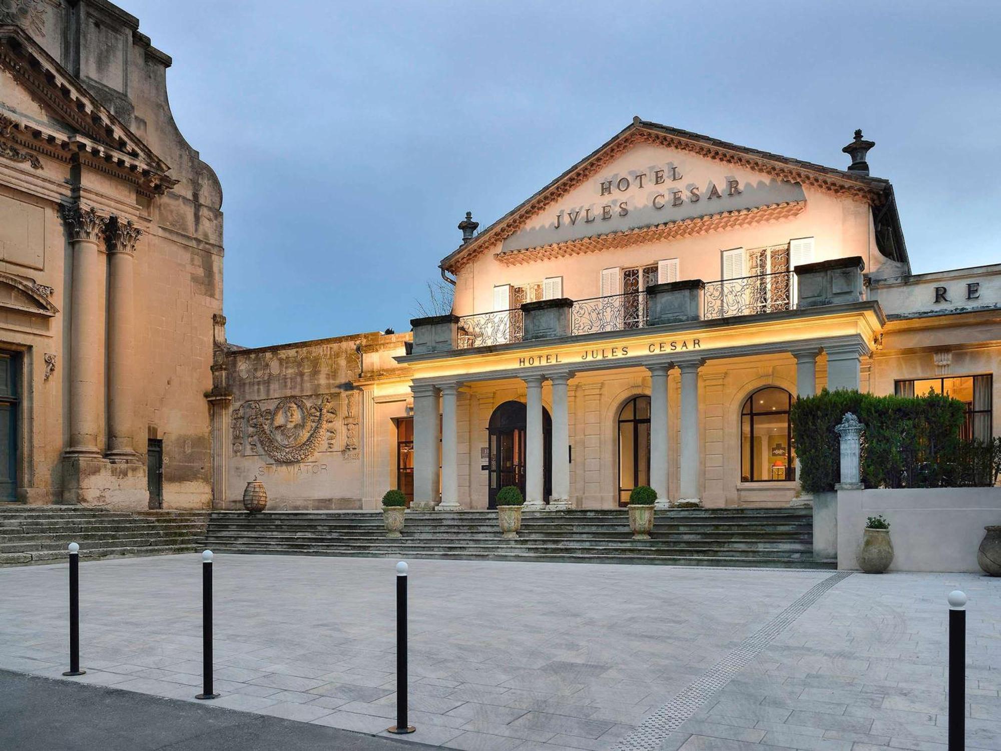 Hôtel&Spa Jules César Arles - MGallery Hotel Collection Esterno foto The theatre