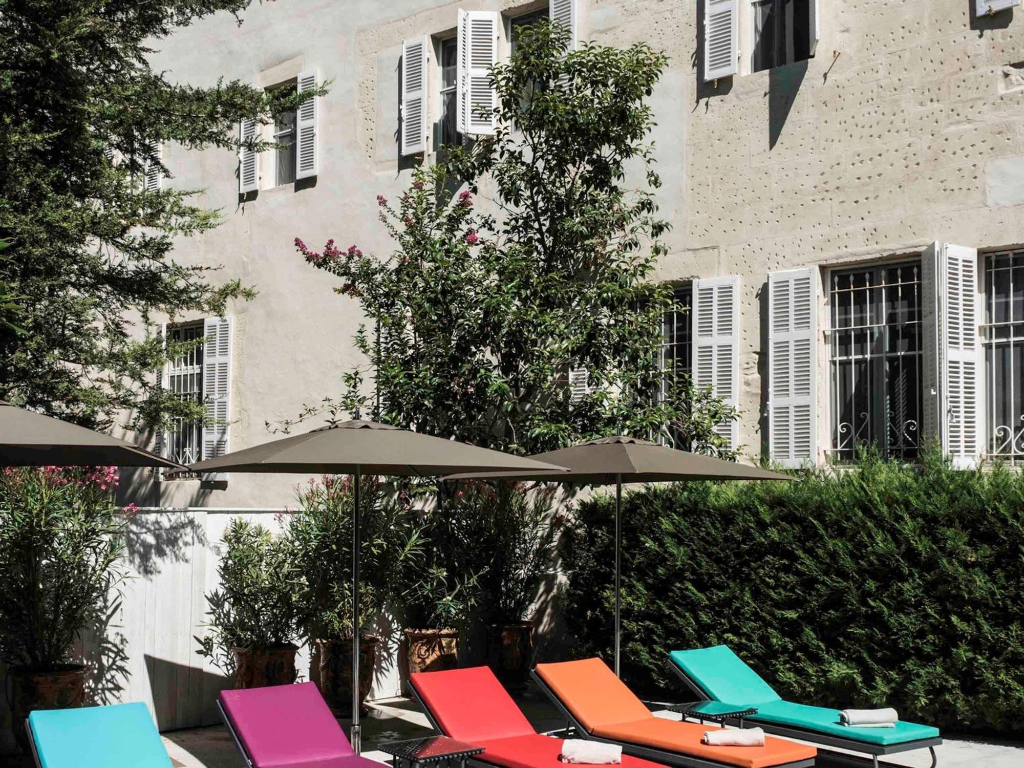 Hôtel&Spa Jules César Arles - MGallery Hotel Collection Esterno foto The pool at the Hotel de l'Alma